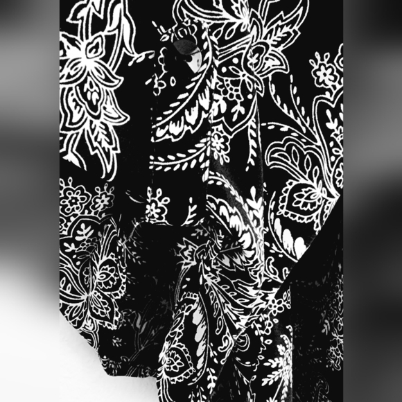 Catherines Women's Button Front Top Knotched Neck Short Seeves Sz 2X 22WP/24WP - Picture 3 of 8